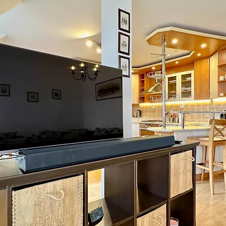 アパート Mezonet Lomnica -