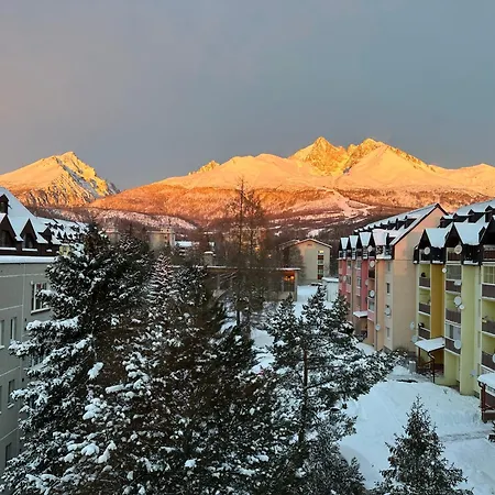 Mezonet Lomnica - アパート *